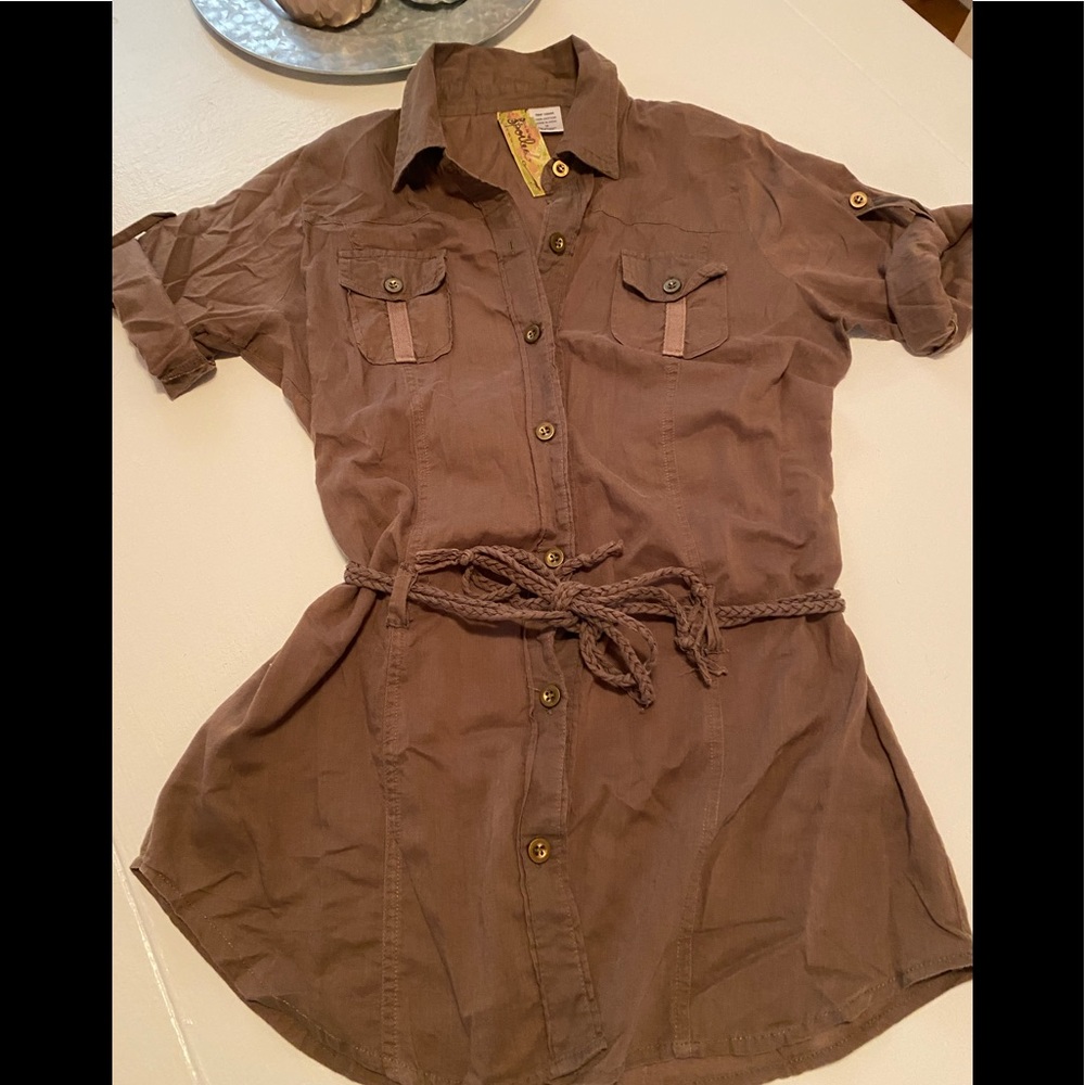 Live to be Spoiled Size Medium army green button blouse.